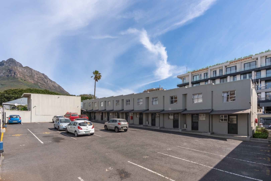 2 Bedroom Property for Sale in Observatory Western Cape